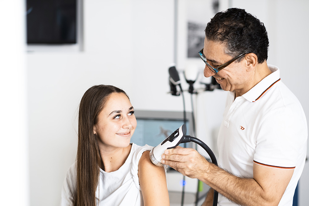 ortho-medic-baden-baden-assad- l-stosswellentherapie-dscf8064